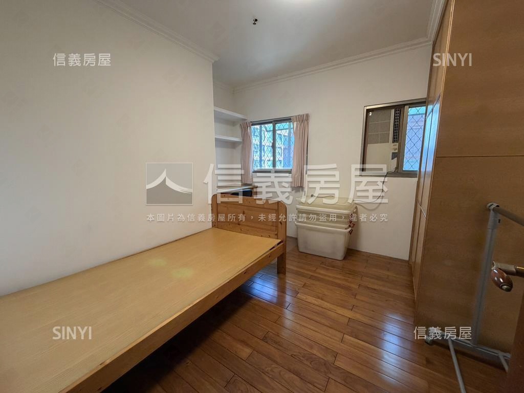 世代名門挑高朝南高樓房屋室內格局與周邊環境