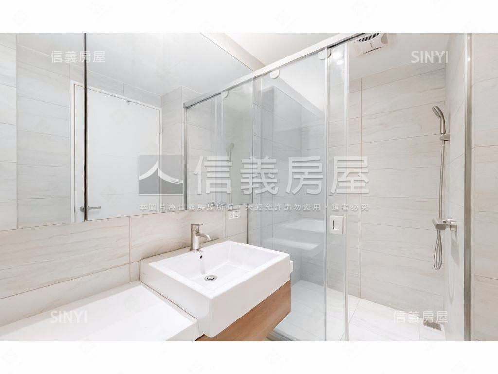 正１１期大毅建設三房平車房屋室內格局與周邊環境