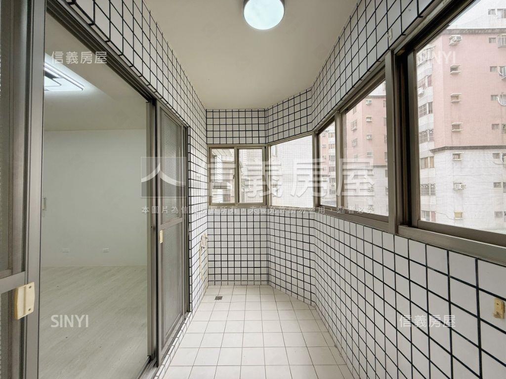 久樘開發得寶名邸附雙車位房屋室內格局與周邊環境