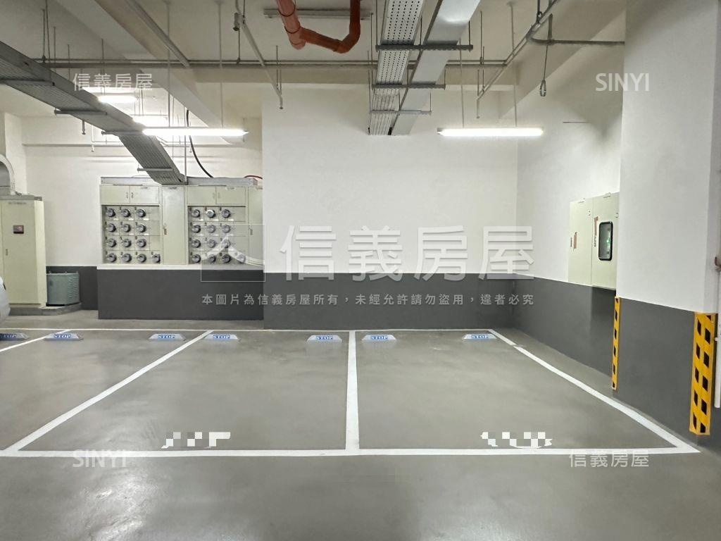 御琚三房雙車位稀有釋出房屋室內格局與周邊環境