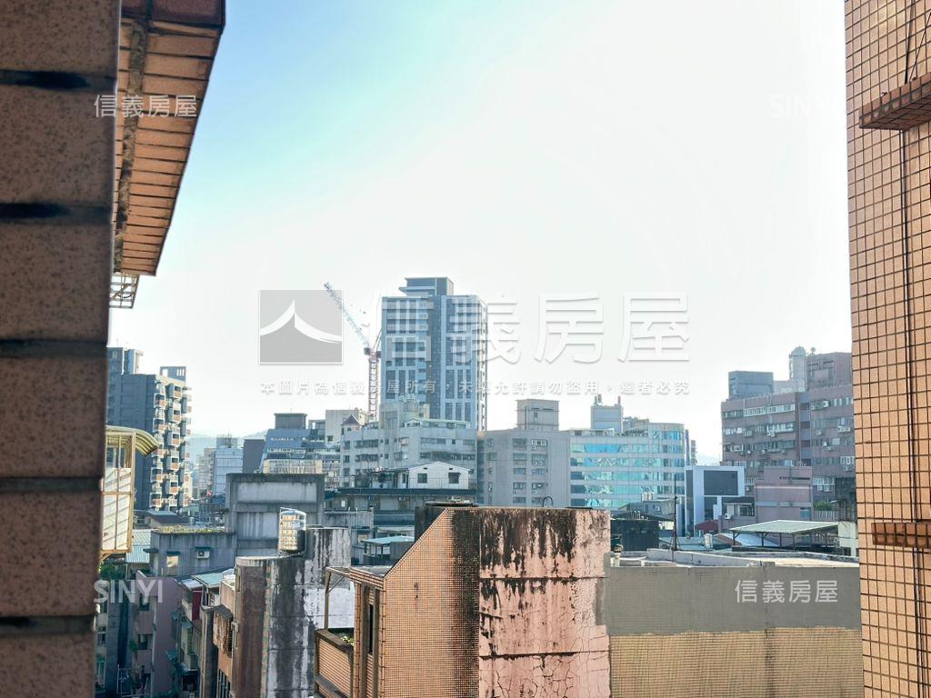 珍亮頂溪雲舒質感邊間小品房屋室內格局與周邊環境