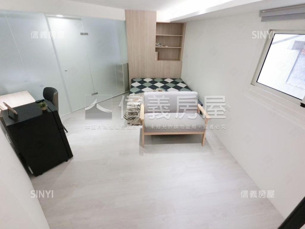 面北區運動中心分租四套房房屋室內格局與周邊環境