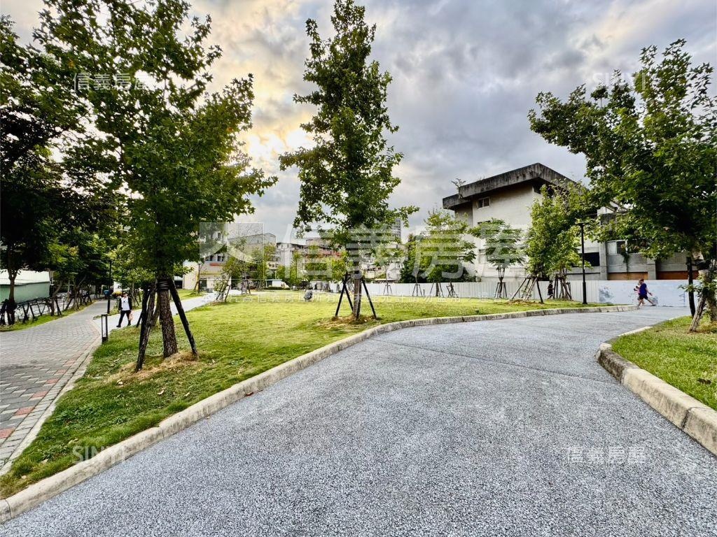 佳和公園獨棟黃金三樓房屋室內格局與周邊環境