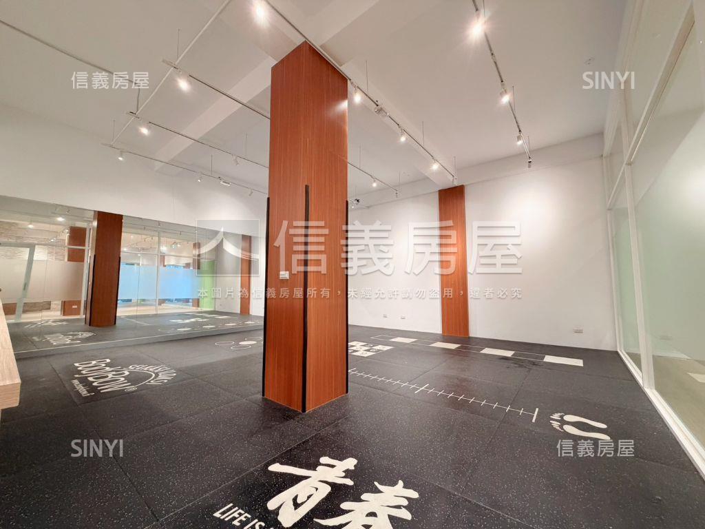 近文華高中捷運賺錢金透店房屋室內格局與周邊環境