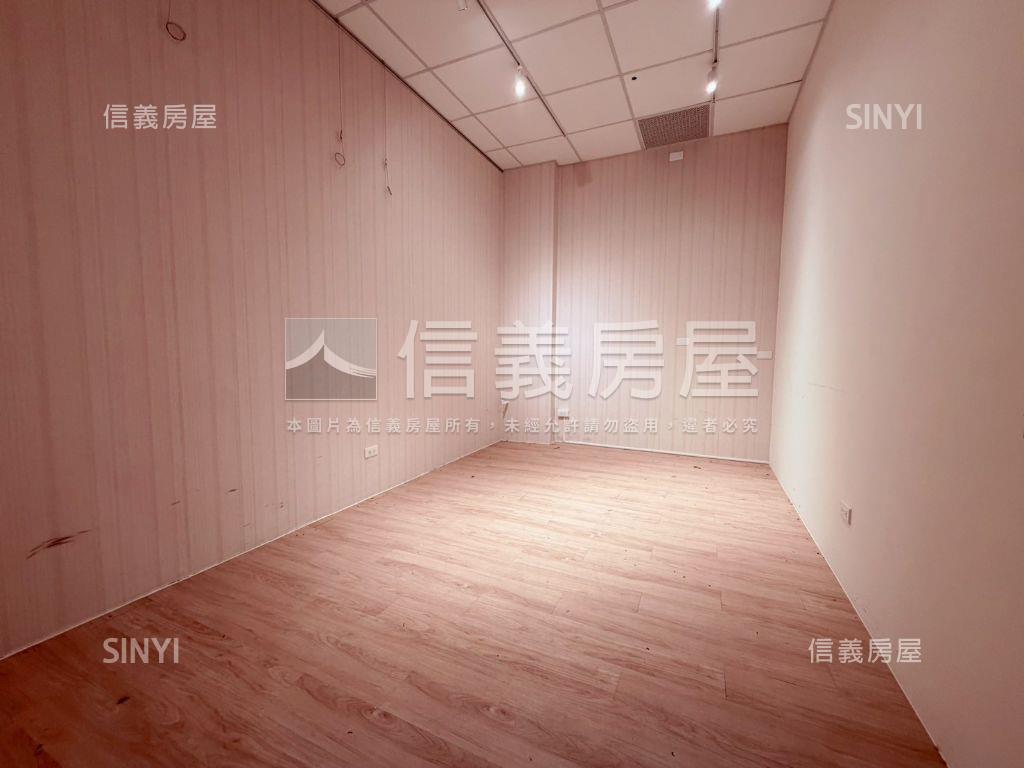 近文華高中捷運賺錢金透店房屋室內格局與周邊環境