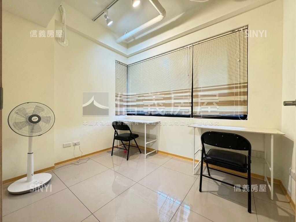 星野沐月２房車位房屋室內格局與周邊環境