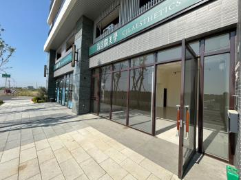 面寬約７米漂亮店面平車