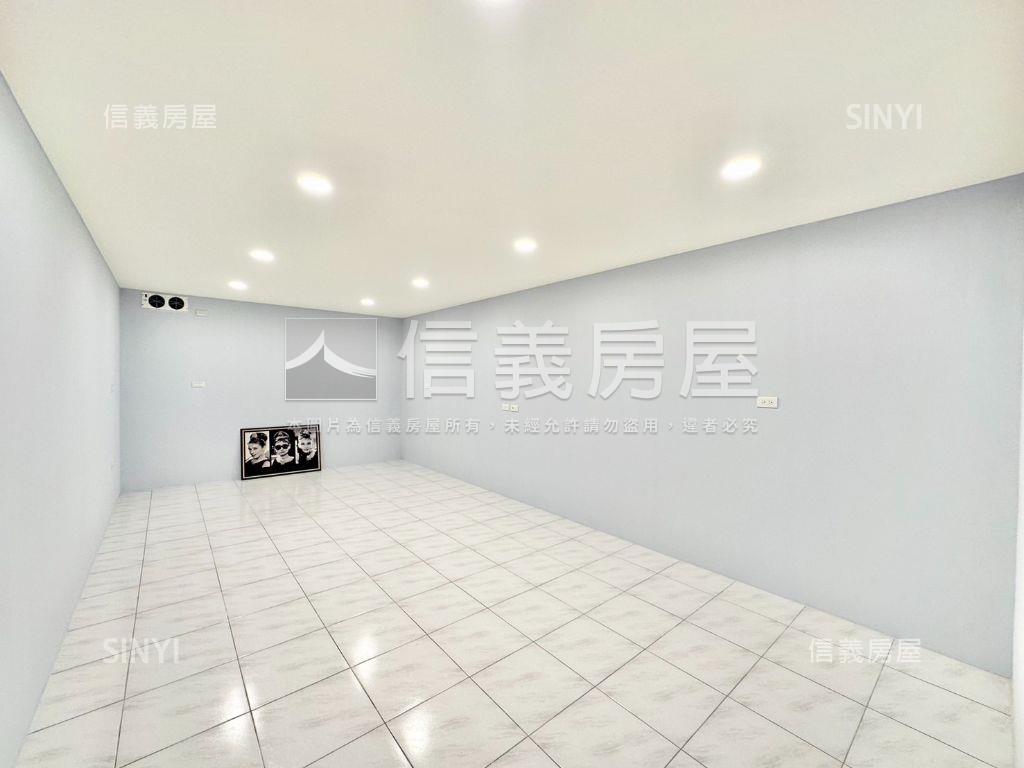 萬板路一樓屋況美免整理房屋室內格局與周邊環境