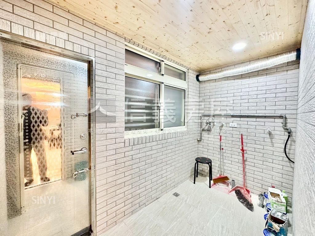 萬板路一樓屋況美免整理房屋室內格局與周邊環境