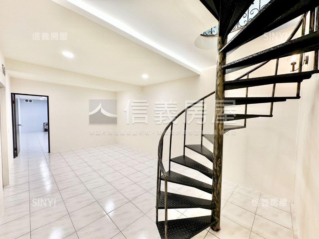 萬板路一樓屋況美免整理房屋室內格局與周邊環境