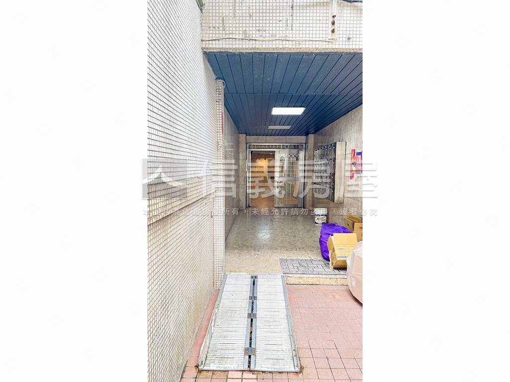 永春捷運海華三房庭院一樓房屋室內格局與周邊環境