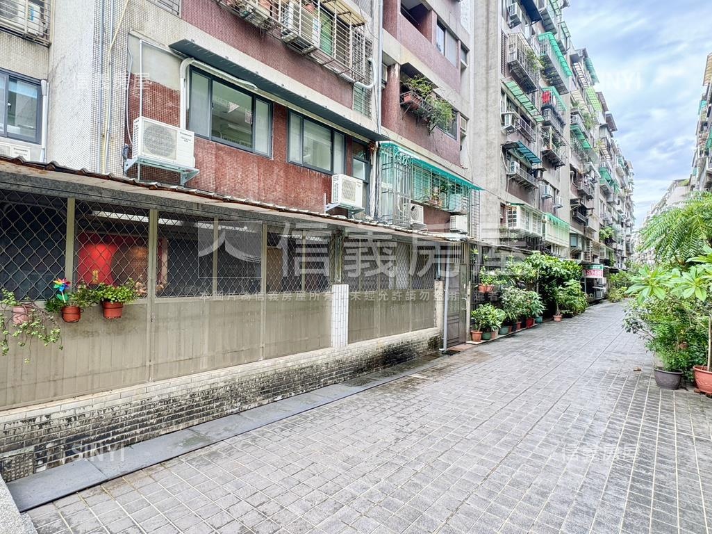 永春捷運海華三房庭院一樓房屋室內格局與周邊環境