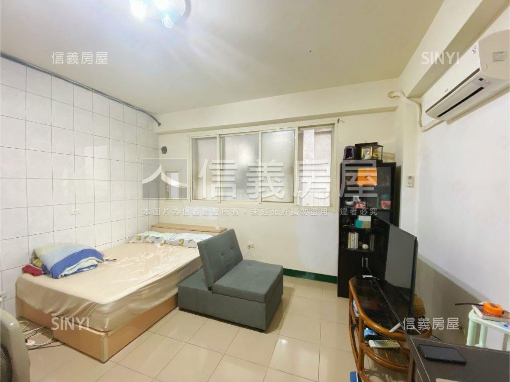 近遠百南門街雙套房房屋室內格局與周邊環境