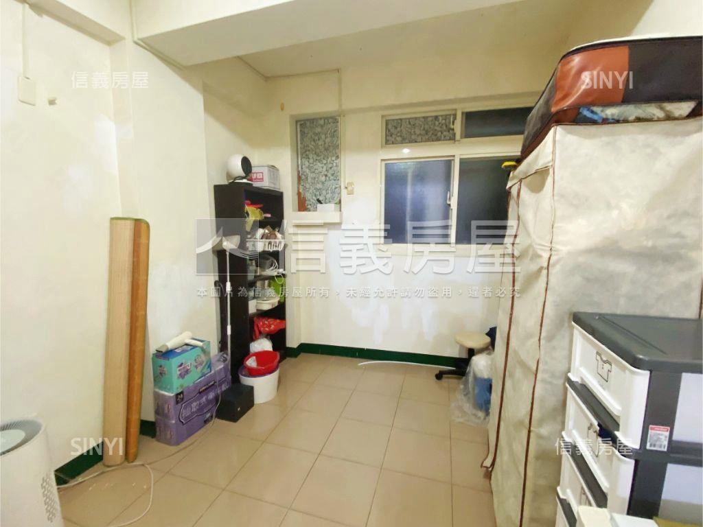 近遠百南門街雙套房房屋室內格局與周邊環境