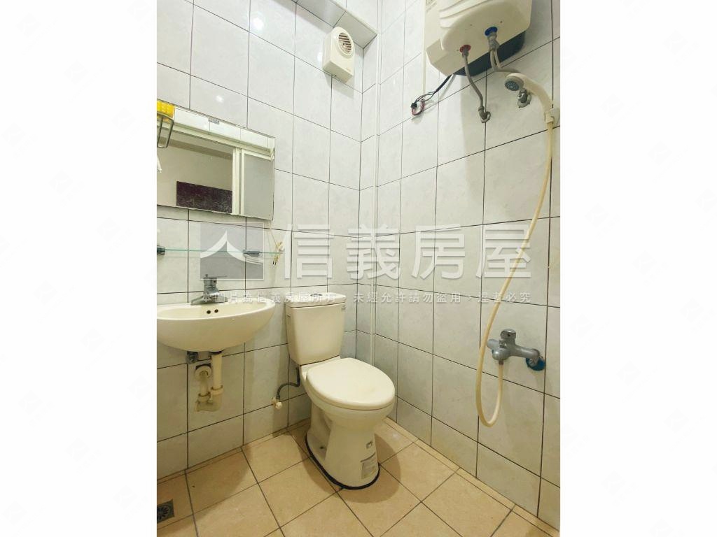 近遠百南門街雙套房房屋室內格局與周邊環境