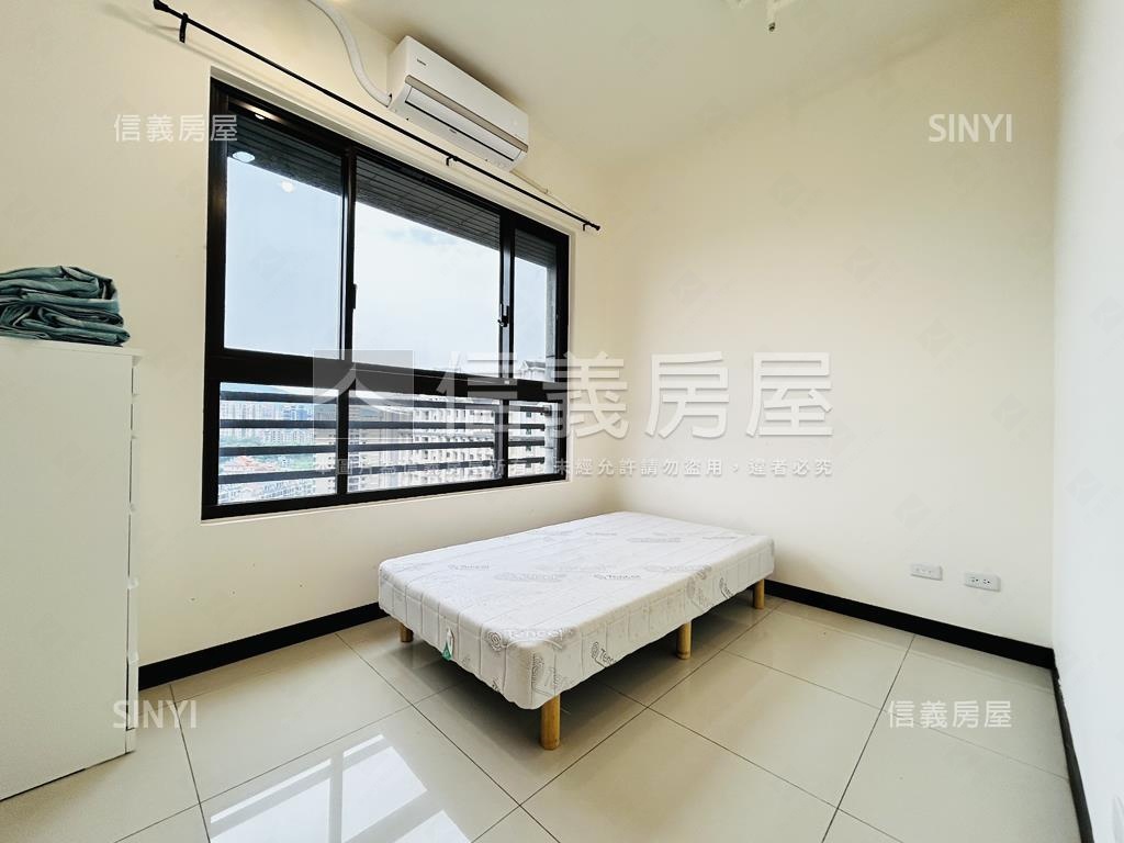 專任‧美麗境‧露台‧兩房房屋室內格局與周邊環境