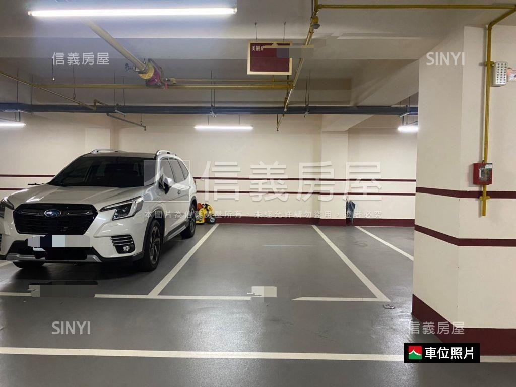 專任‧美麗境‧露台‧兩房房屋室內格局與周邊環境