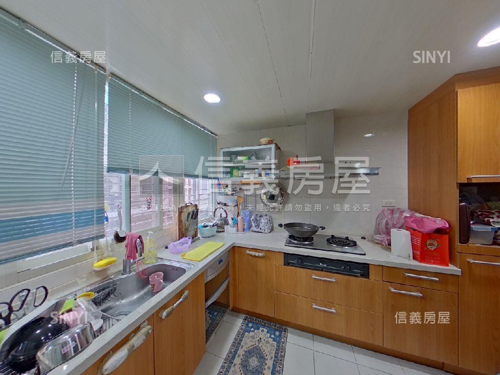 近士北科邊間方正２樓美寓房屋室內格局與周邊環境