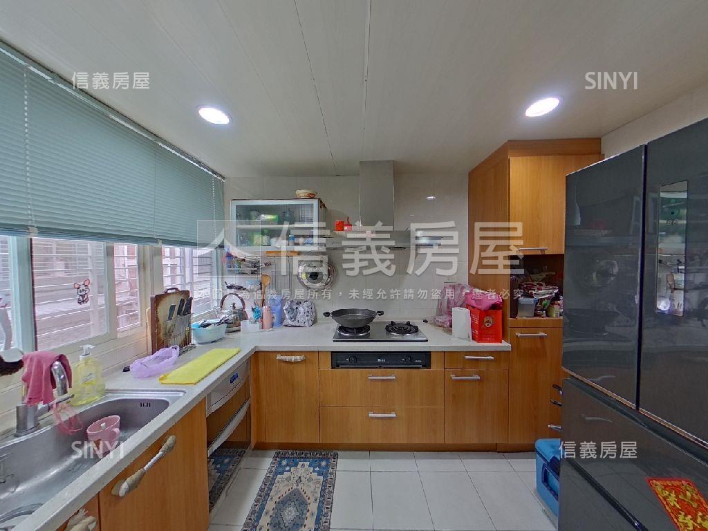 近士北科邊間方正２樓美寓房屋室內格局與周邊環境