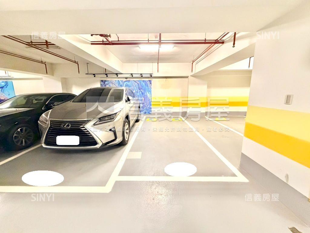 典藏水岸富裔樓中樓雙車位房屋室內格局與周邊環境