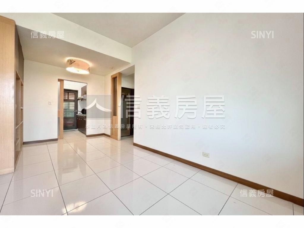 近捷運都會公園景觀大三房房屋室內格局與周邊環境