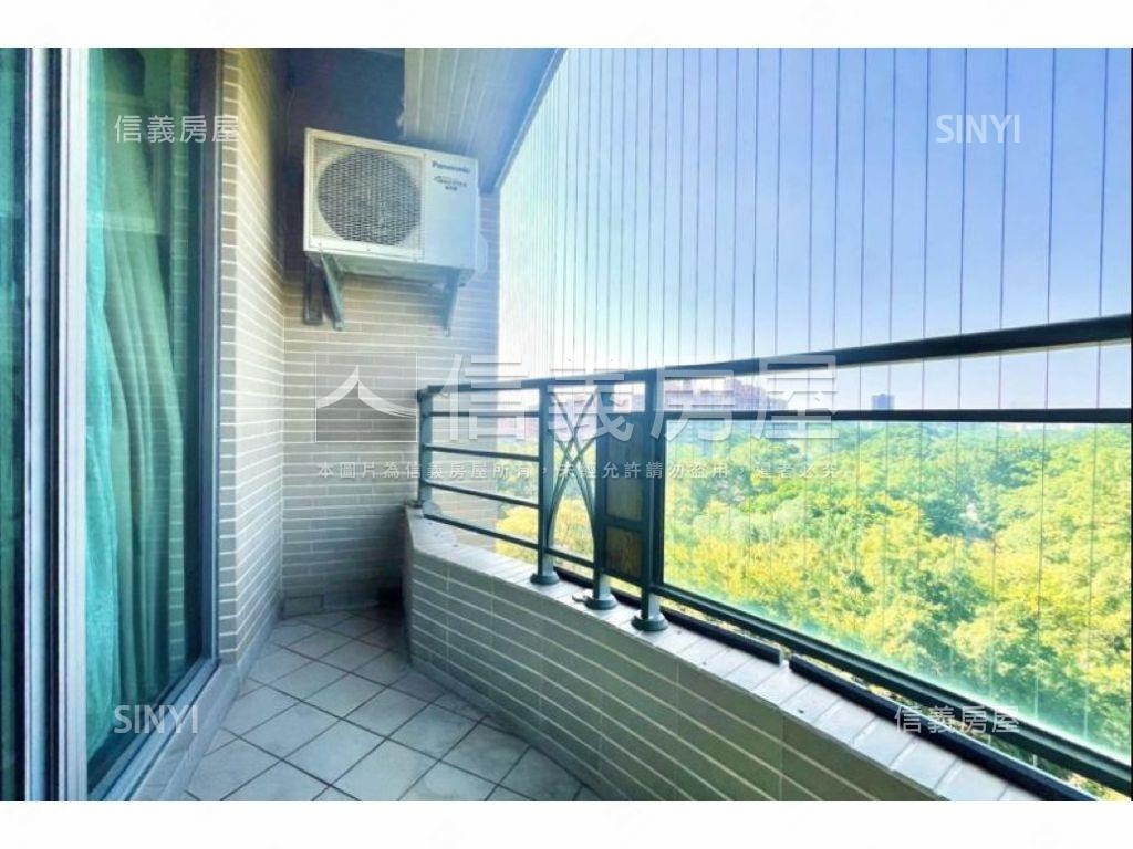 近捷運都會公園景觀大三房房屋室內格局與周邊環境