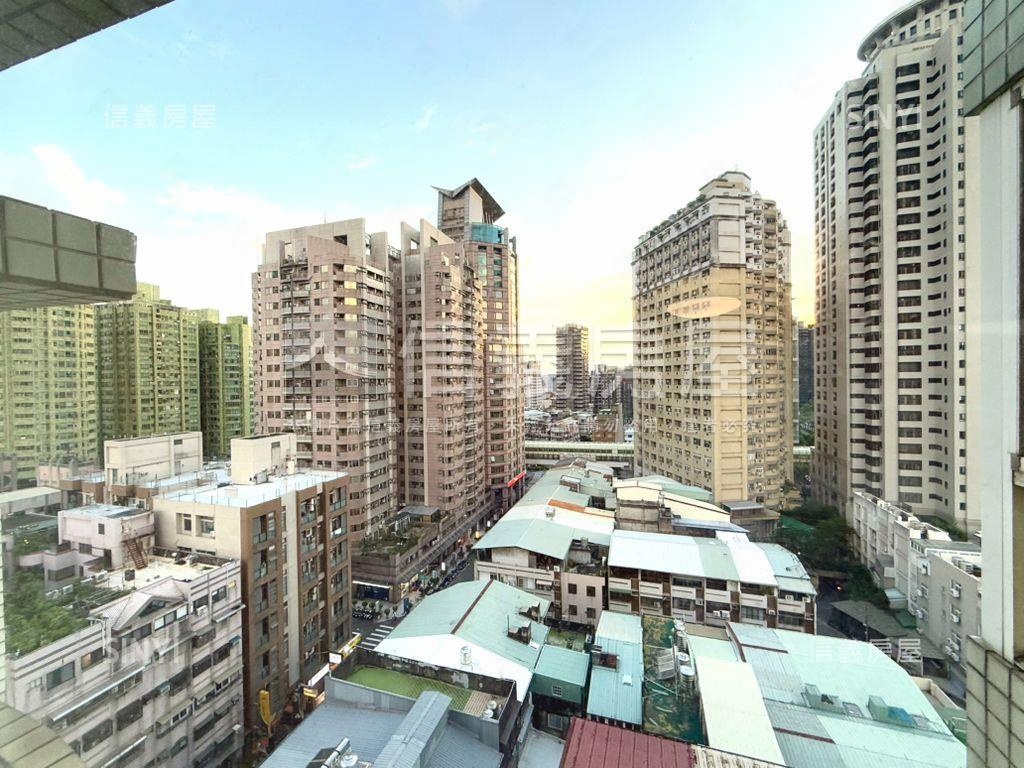新！羅馬假期２附休旅車位房屋室內格局與周邊環境