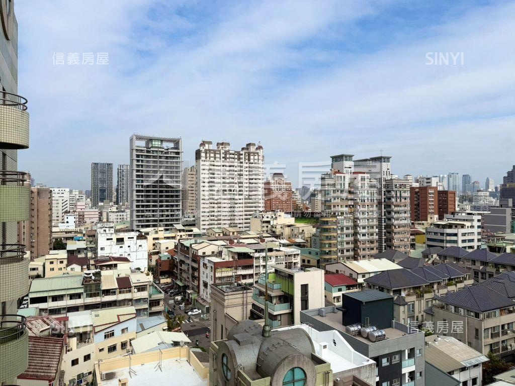 新！羅馬假期２附休旅車位房屋室內格局與周邊環境