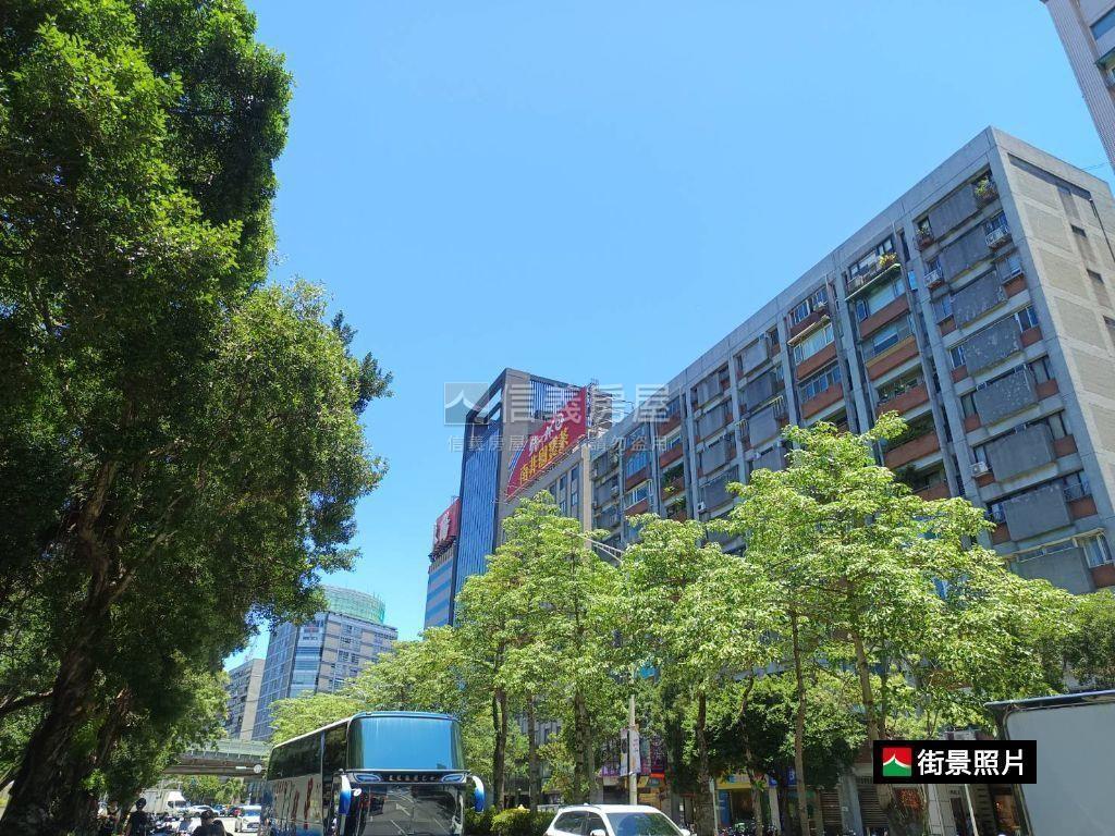 忠孝新生３樓純辦房屋室內格局與周邊環境