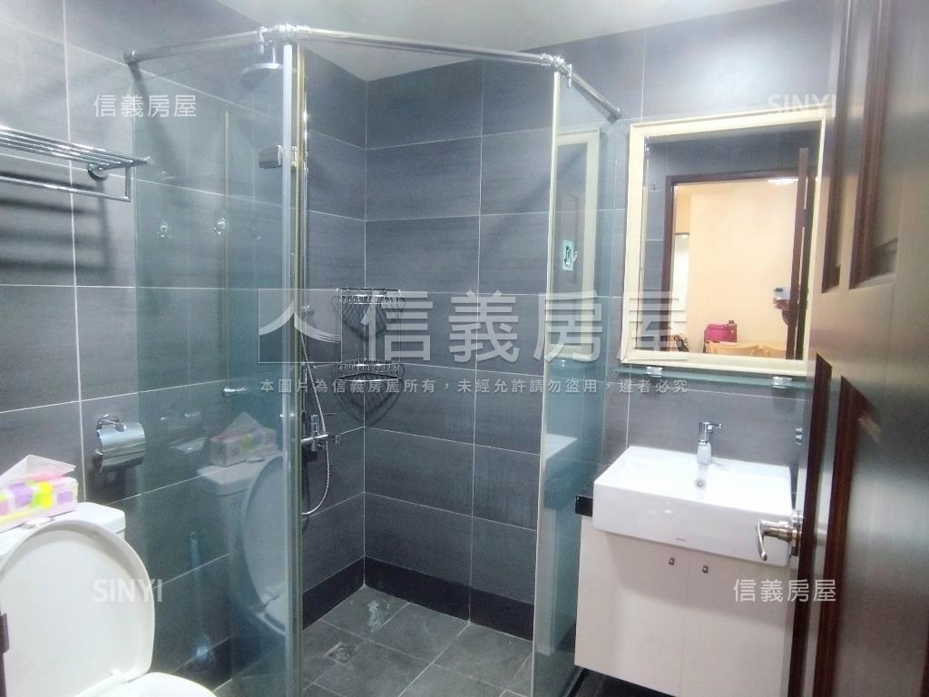 樹海美景三房車位房屋室內格局與周邊環境