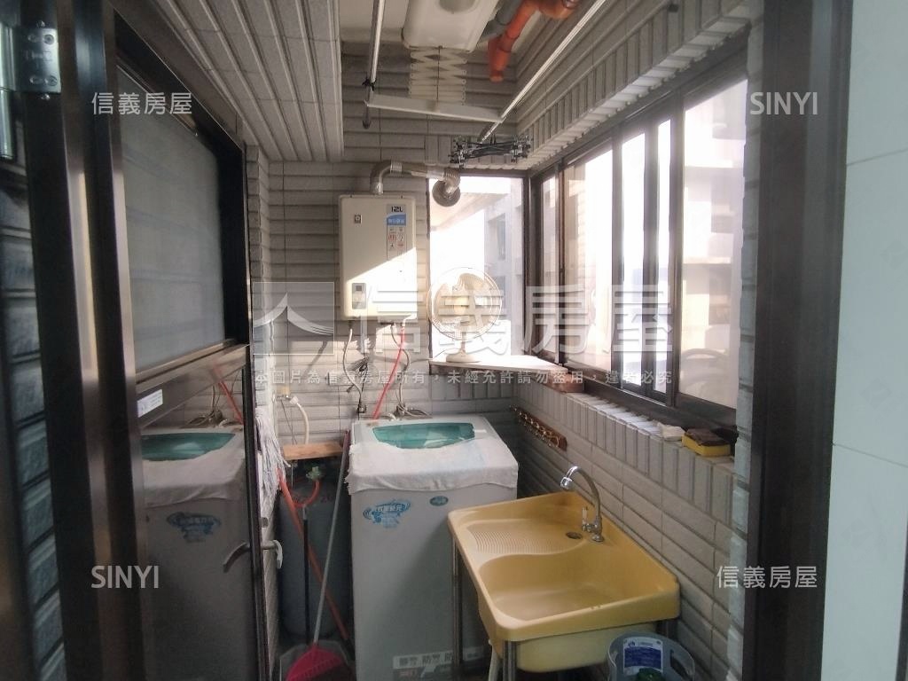 樹海美景三房車位房屋室內格局與周邊環境