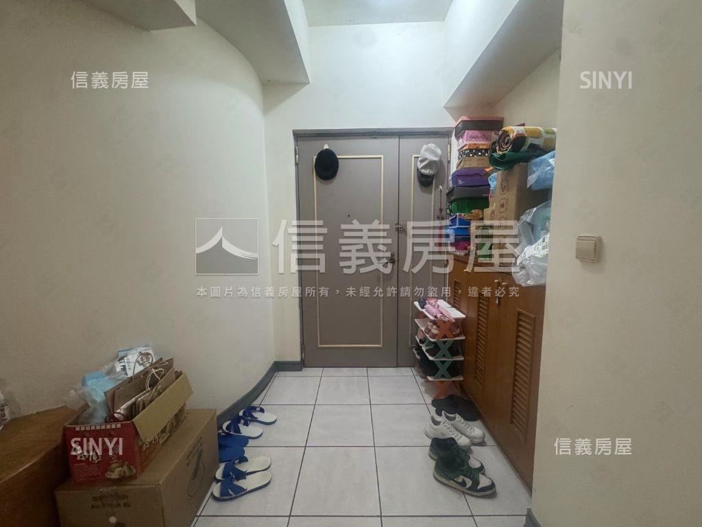 康詩稀有面中庭雙車位房屋室內格局與周邊環境