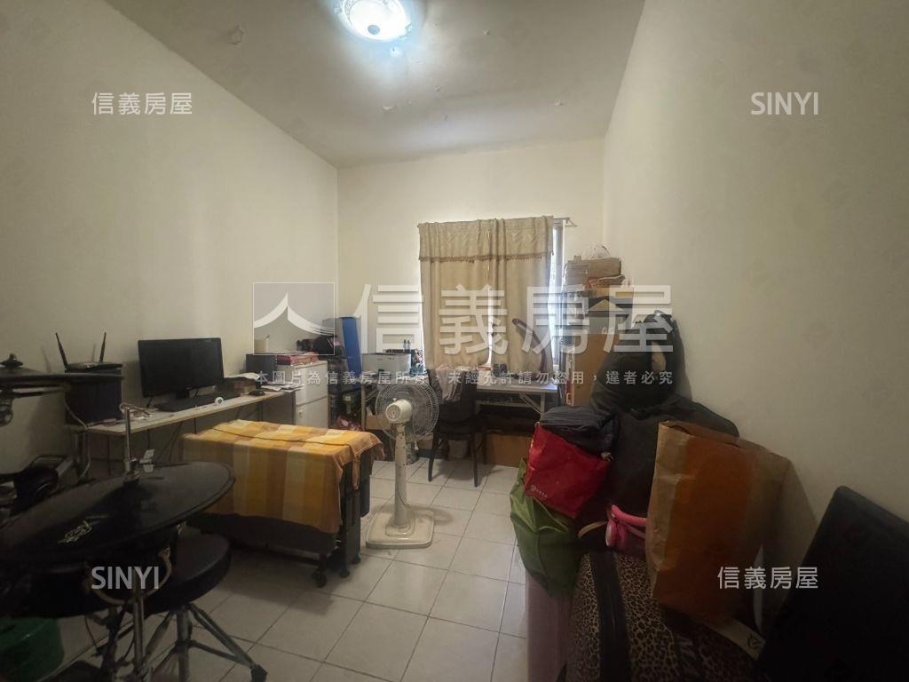 康詩稀有面中庭雙車位房屋室內格局與周邊環境