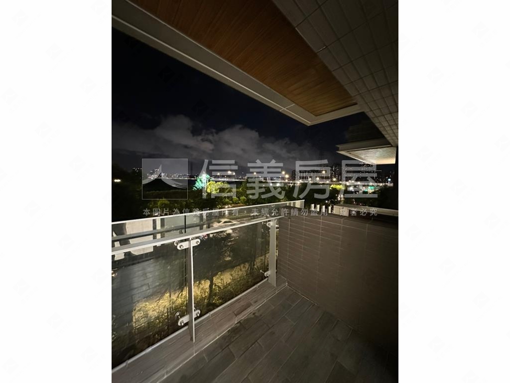 灣岸ＶＩＬＬＡ景觀３房房屋室內格局與周邊環境