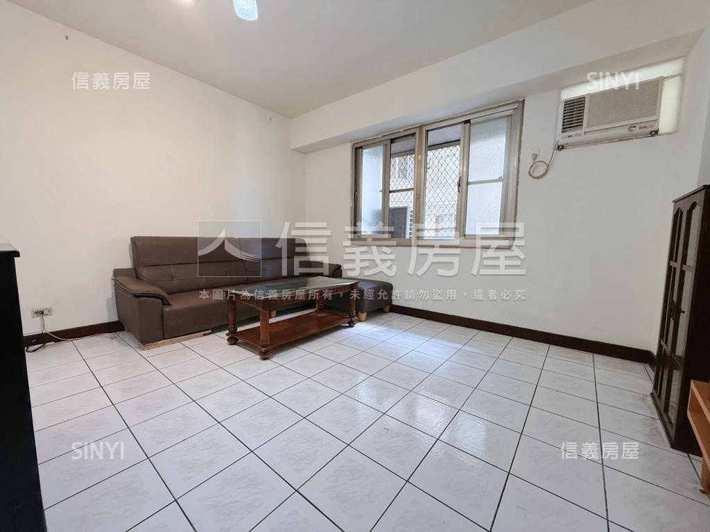 富宇新天地３房車位房屋室內格局與周邊環境