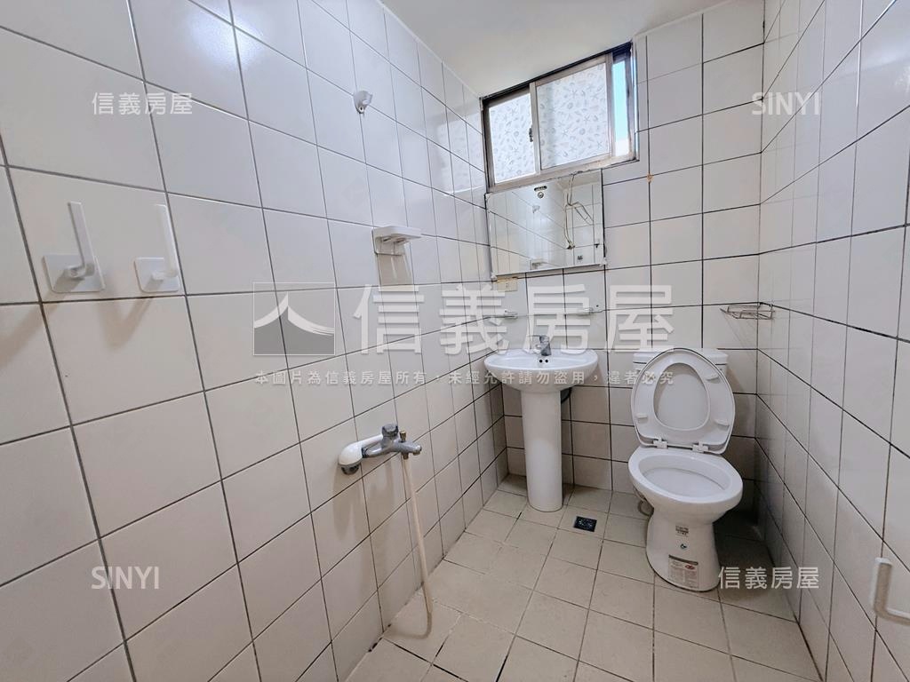 富宇新天地３房車位房屋室內格局與周邊環境