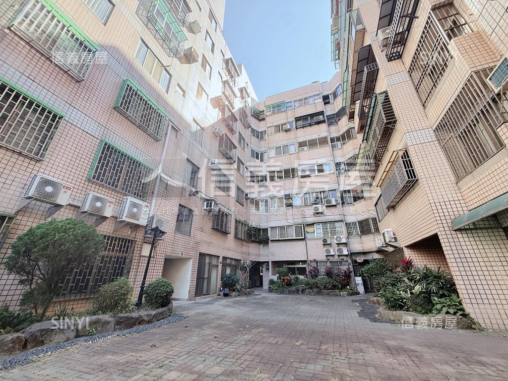 富宇新天地３房車位房屋室內格局與周邊環境