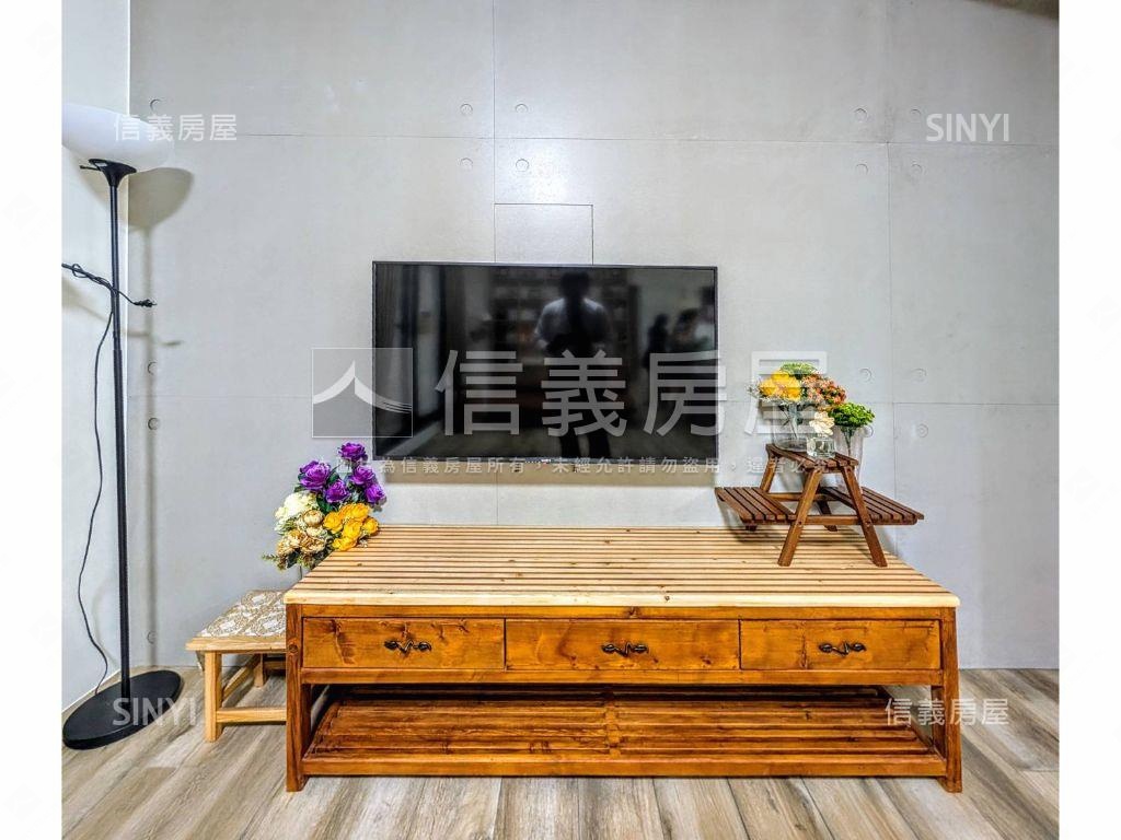 駕入美寓˙一樓質感車庫宅房屋室內格局與周邊環境