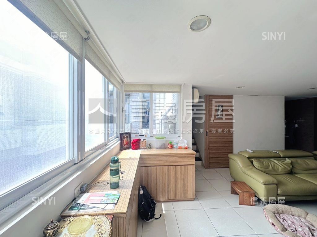 逢甲採光美屋附車位房屋室內格局與周邊環境