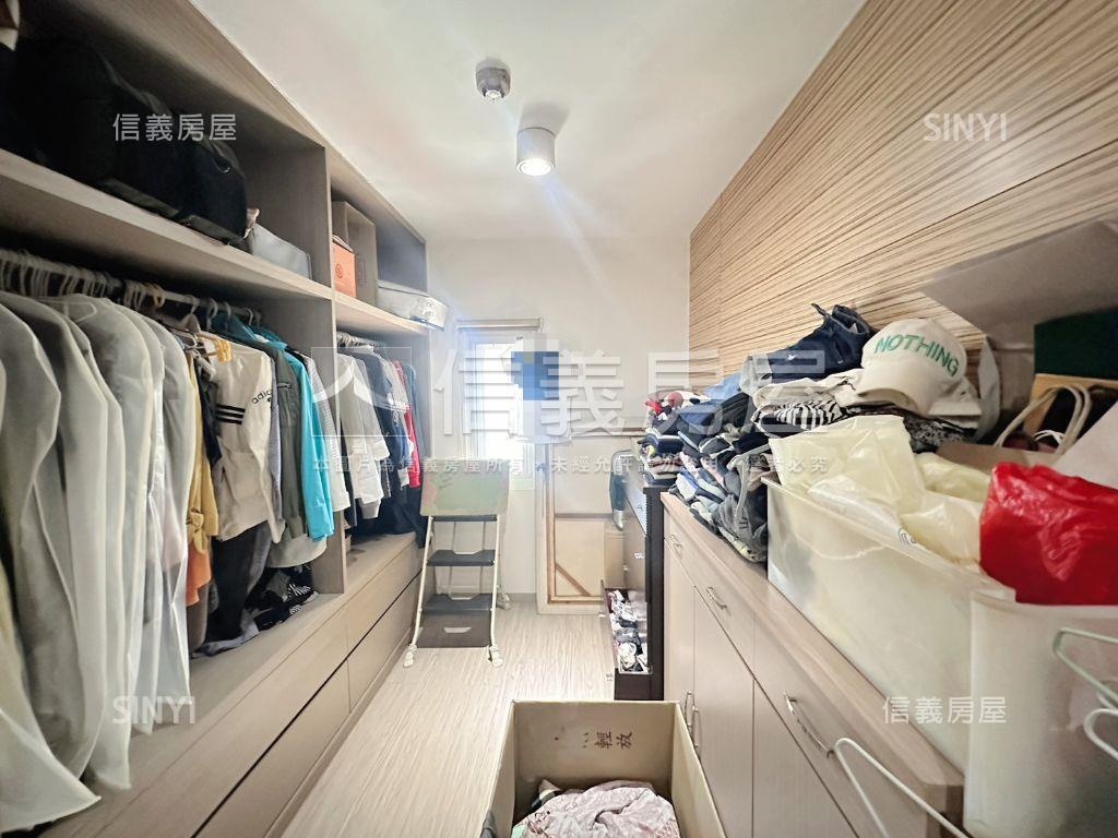 逢甲採光美屋附車位房屋室內格局與周邊環境