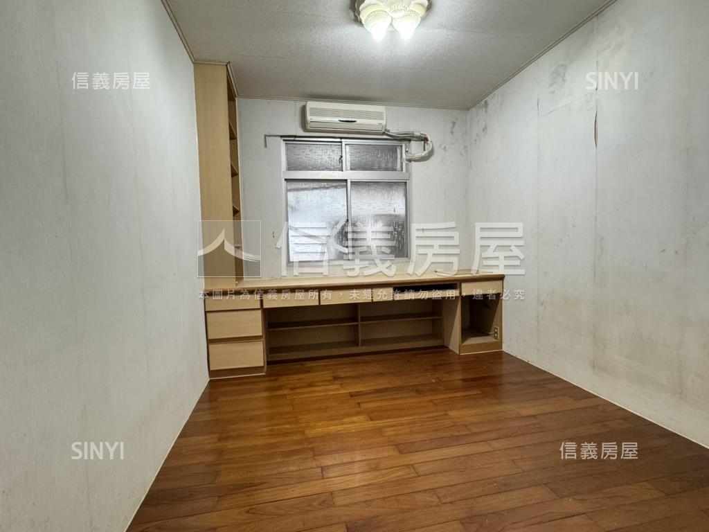 內湖國泰公寓三房房屋室內格局與周邊環境