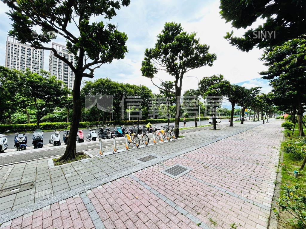 你的夢想樂高金店面房屋室內格局與周邊環境