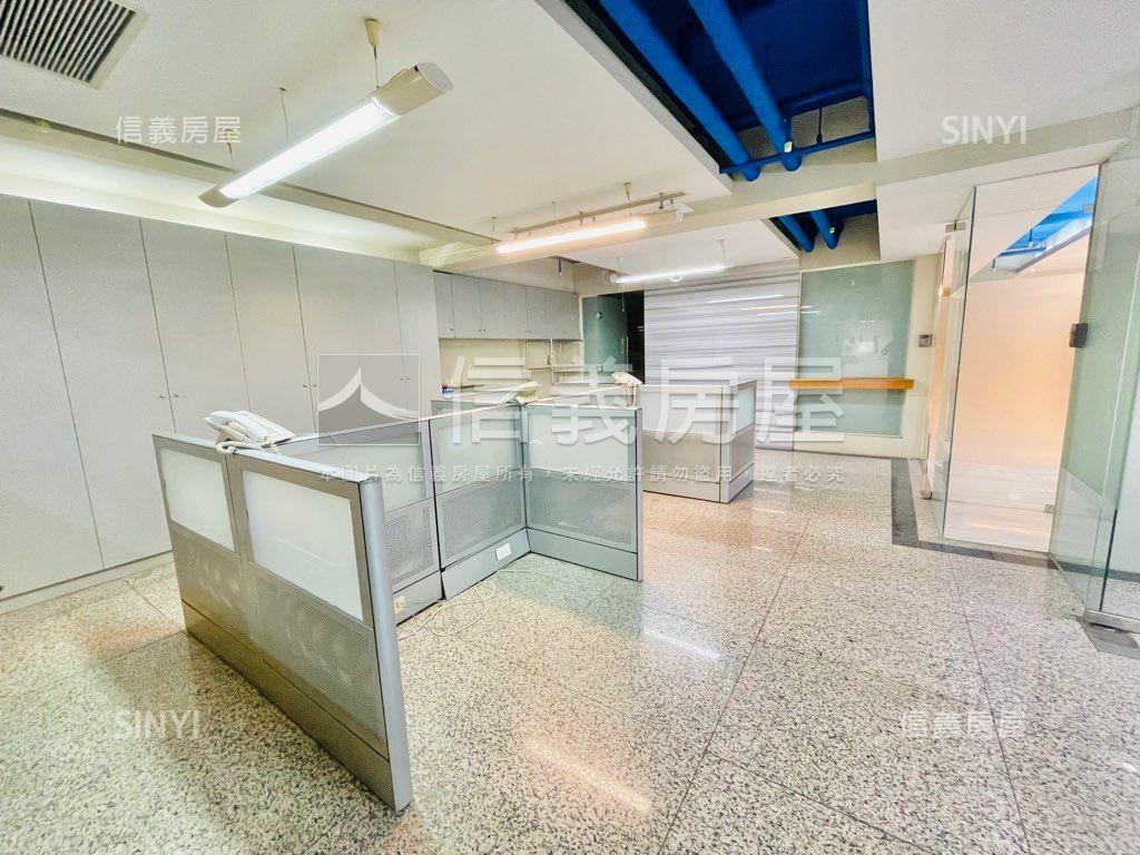 新站御庭頂級霸氣商辦房屋室內格局與周邊環境