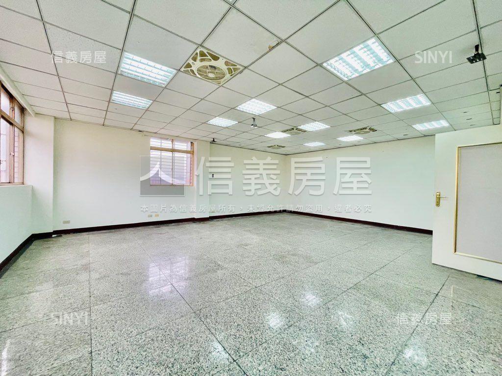 新站御庭頂級霸氣商辦房屋室內格局與周邊環境