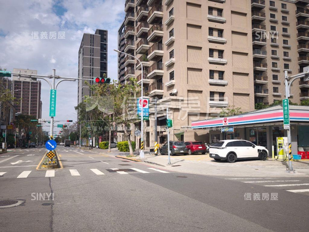 青埔Ａ１８稀有頂樓華廈房屋室內格局與周邊環境