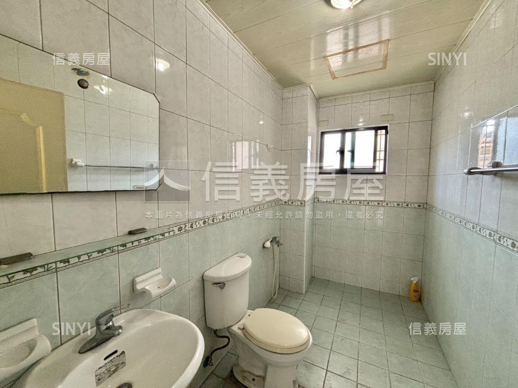 中醫商圈約５米面寬美店面房屋室內格局與周邊環境