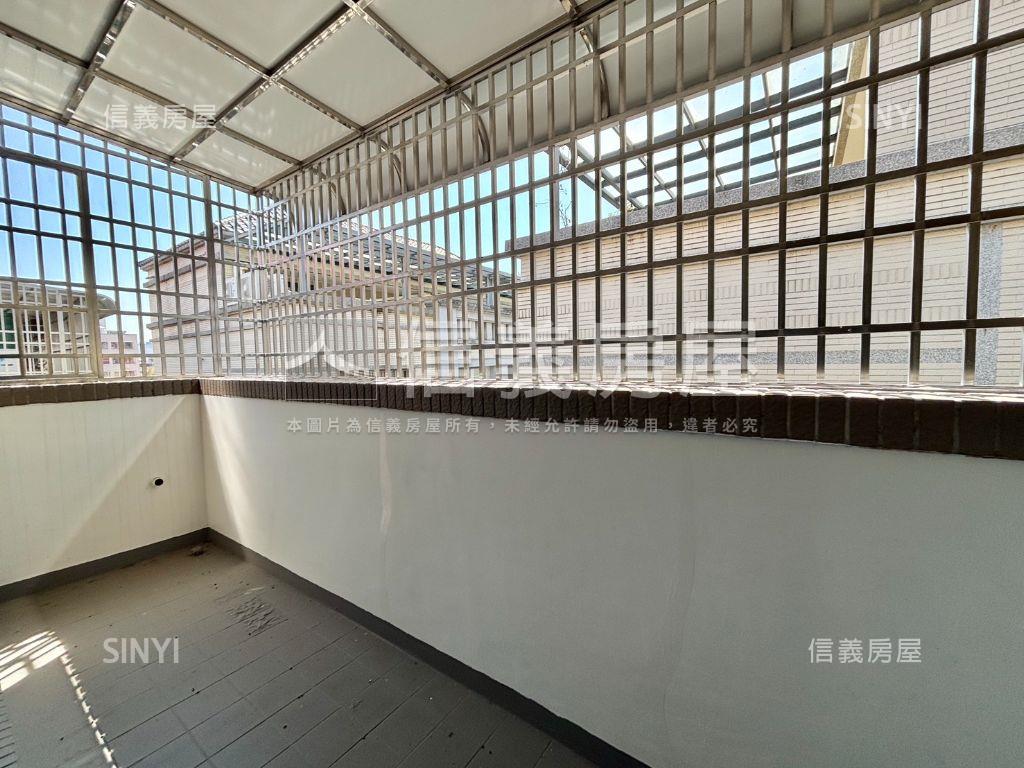 中醫商圈約５米面寬美店面房屋室內格局與周邊環境