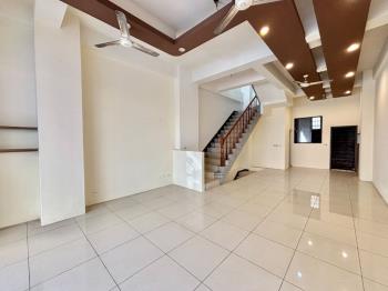 中醫商圈約５米面寬美店面