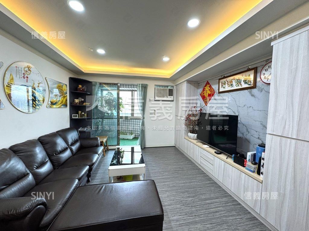 近文藻高樓景觀大４房車位房屋室內格局與周邊環境