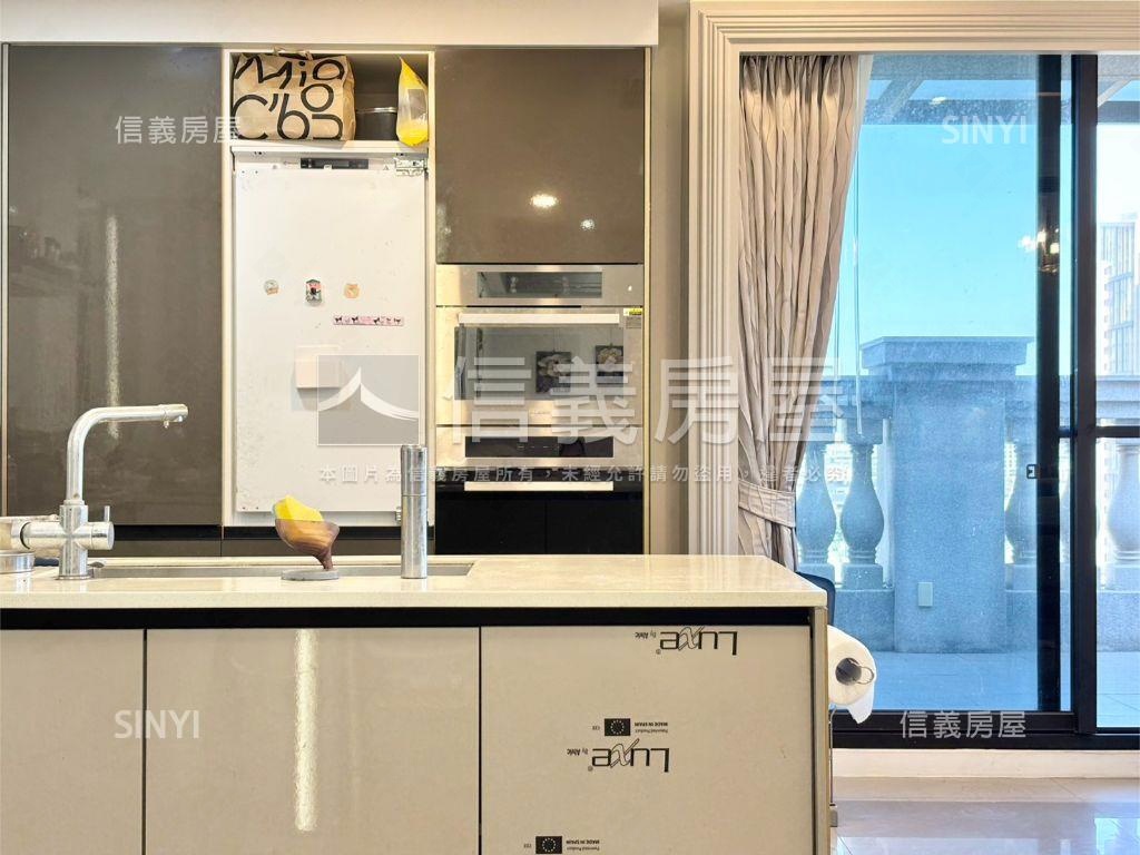 稀！時代高樓大露臺視野戶房屋室內格局與周邊環境